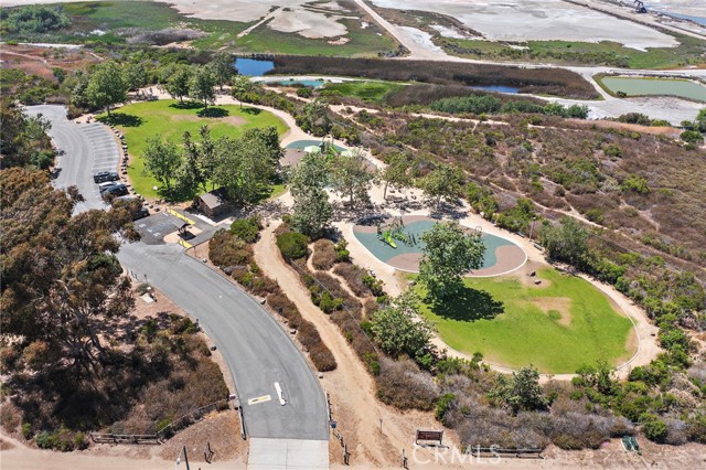 19025 Bayhill Lane, Huntington Beach CA: https://media.crmls.org/medias/9105ea2f-25a3-4e44-9b3d-05f513152f53.jpg