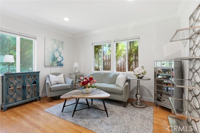 Detail Gallery Image 19 of 36 For 21904 Galvez, Woodland Hills,  CA 91364 - 3 Beds | 3/1 Baths