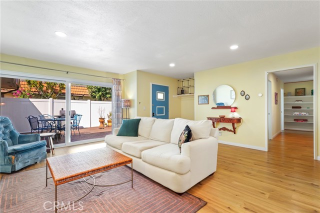 Detail Gallery Image 6 of 38 For 23392 via Jacinto, Aliso Viejo,  CA 92656 - 3 Beds | 2 Baths