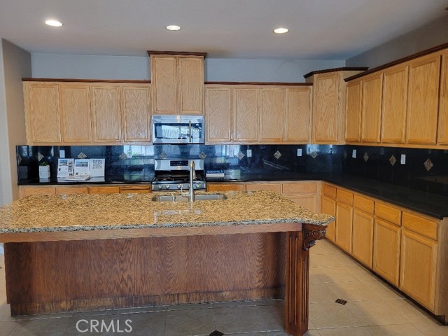 Detail Gallery Image 15 of 75 For 511 Milano Ct, Los Banos,  CA 93635 - 4 Beds | 2/1 Baths