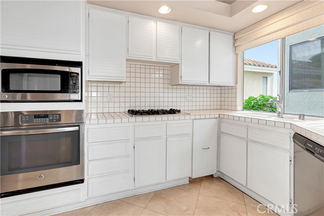 9 Saint Francis Court, Dana Point CA: https://media.crmls.org/medias/9106d4d0-2f02-4005-b245-7245a05099ea.jpg