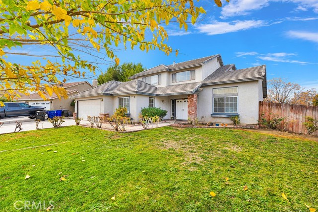 Detail Gallery Image 6 of 66 For 12734 Trotters Ln, Victorville,  CA 92392 - 3 Beds | 3 Baths