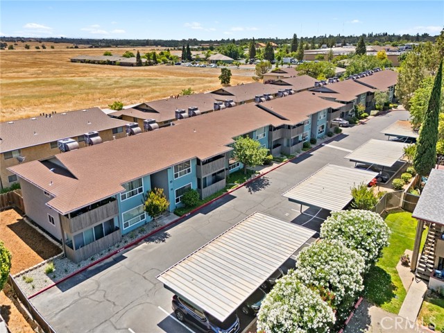 2 Fremont Street, Chico CA: https://media.crmls.org/medias/9107c62e-9af4-45ad-a0a2-8f37647eda02.jpg