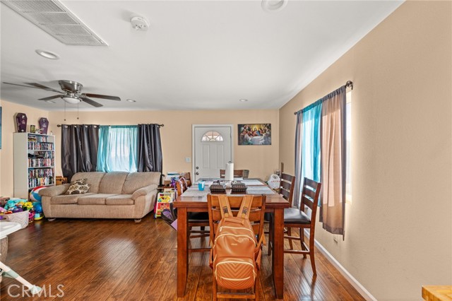 764 W Olive Street, San Bernardino CA: https://media.crmls.org/medias/91085fe2-cad5-4130-aeed-547c84d524ef.jpg