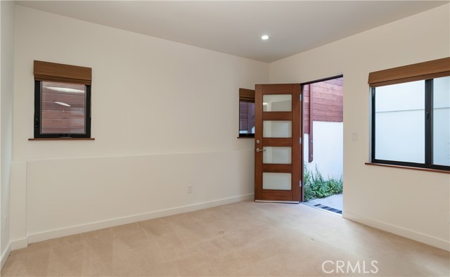 Detail Gallery Image 30 of 51 For 122 Manhattan Ave, Hermosa Beach,  CA 90254 - 3 Beds | 3/1 Baths