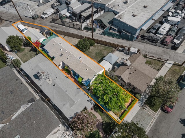 1216 N Lincoln Street, Burbank CA: https://media.crmls.org/medias/9108e6b4-eca6-4cc7-a734-3e95d5f0d2d2.jpg