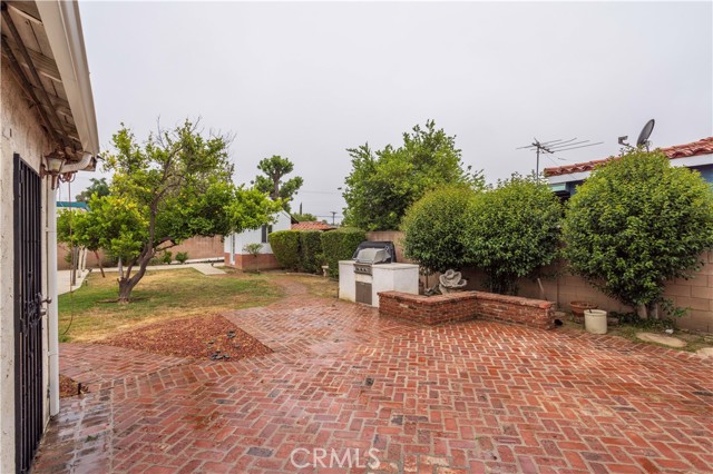 20934 Vose Street, Canoga Park CA: https://media.crmls.org/medias/9109efa8-cb87-474a-8582-e1f3f1829849.jpg