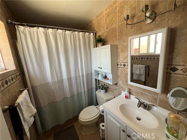 Detail Gallery Image 9 of 15 For 19172 Quebec Ave, Corona,  CA 92881 - 3 Beds | 2 Baths