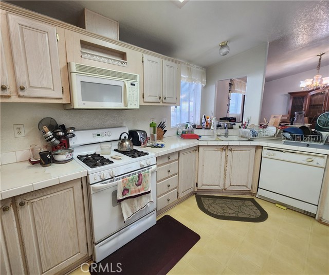 Detail Gallery Image 2 of 4 For 24200 Walnut St #73,  Torrance,  CA 90501 - 3 Beds | 2 Baths