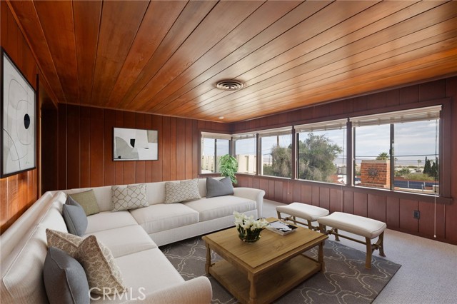 Front Image Thumbnail for CRSR25268988