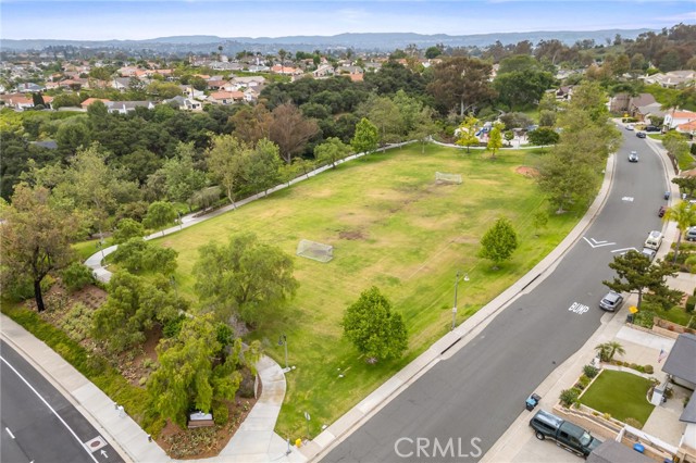 23291 Via Gaudix, Mission Viejo CA: https://media.crmls.org/medias/910c9932-0bfa-44b0-86e6-198ce61b5ac7.jpg