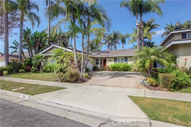 261 College Park Dr, Seal Beach, CA 90740