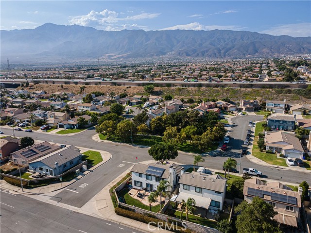 Detail Gallery Image 34 of 37 For 15539 Rockwell Ave, Fontana,  CA 92336 - 3 Beds | 2/1 Baths