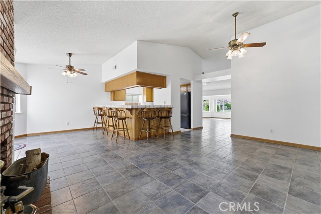 Detail Gallery Image 10 of 26 For 3329 W Avenue J3, Lancaster,  CA 93536 - 4 Beds | 2 Baths