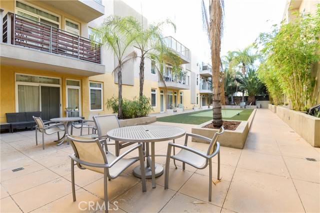 Detail Gallery Image 21 of 33 For 250 N First St #321,  Burbank,  CA 91502 - 2 Beds | 2 Baths