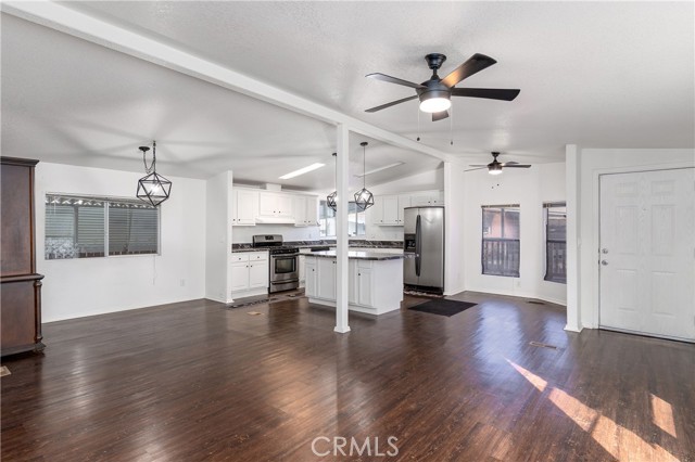 Detail Gallery Image 13 of 31 For 43531 Acacia Ave #54,  Hemet,  CA 92544 - 2 Beds | 2 Baths