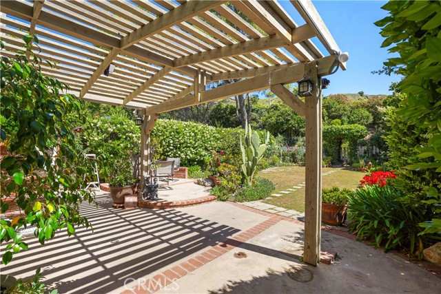 Detail Gallery Image 29 of 58 For 19455 Eagle Ridge Ln, Porter Ranch,  CA 91326 - 2 Beds | 3 Baths