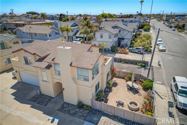 Detail Gallery Image 1 of 1 For 558 Manhattan Ave, Grover Beach,  CA 93433 - 3 Beds | 2/1 Baths