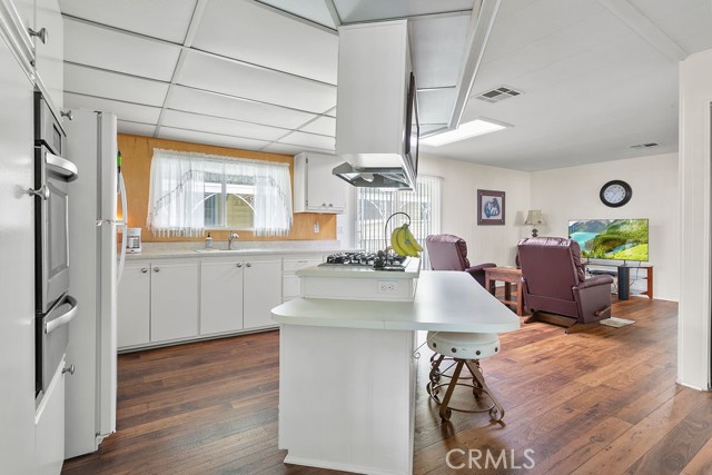 Detail Gallery Image 11 of 27 For 24921 Muirlands Bld #23,  Lake Forest,  CA 92630 - 2 Beds | 2 Baths