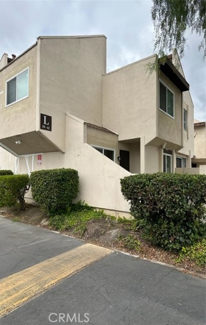 Detail Gallery Image 1 of 1 For 16710 Orange Ave #L60,  Paramount,  CA 90723 - 3 Beds | 2/1 Baths