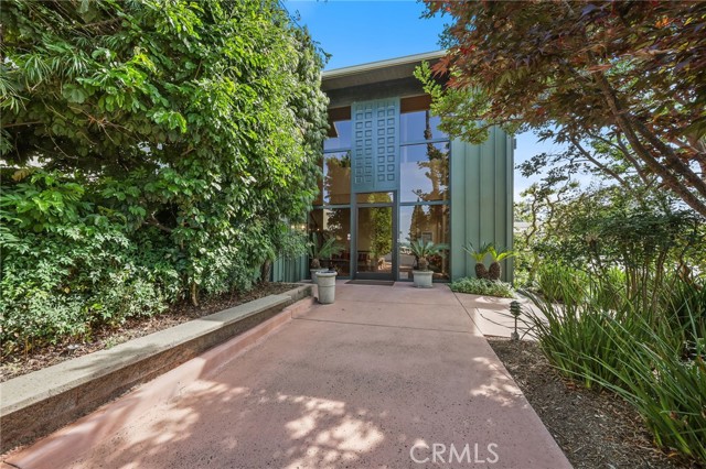 15111 Pipeline Avenue, Chino Hills CA: https://media.crmls.org/medias/9112ae56-5b2c-46b1-b64a-a201572cd8d0.jpg