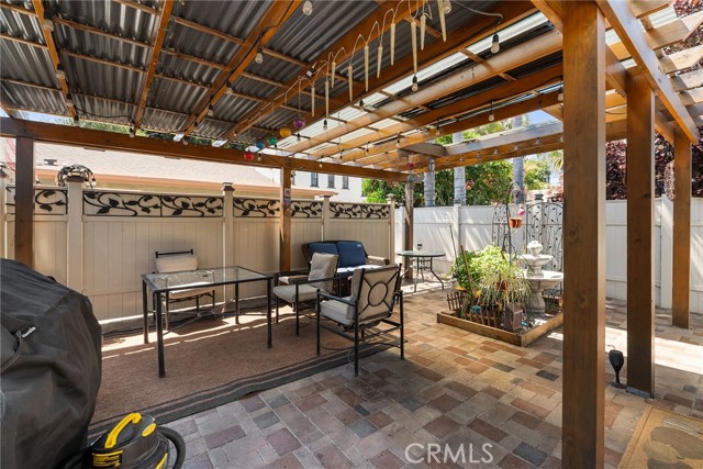 1876 Oregon Avenue, Long Beach CA: https://media.crmls.org/medias/91139b0b-d590-4cfc-a59a-4ba874d4a575.jpg