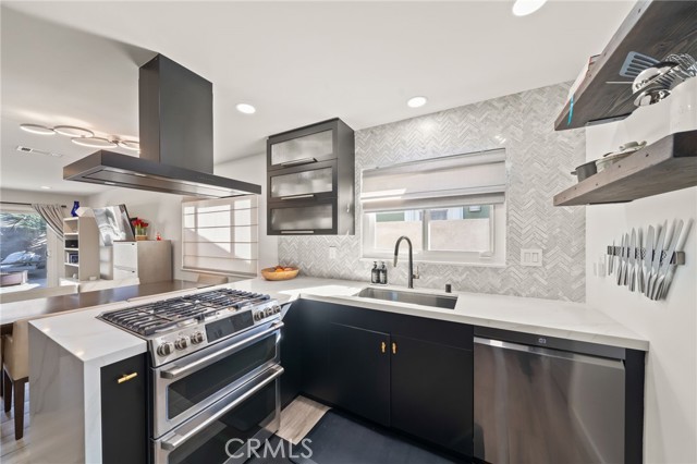 Detail Gallery Image 11 of 37 For 5330 Kirtland, Lakewood,  CA 90713 - 4 Beds | 2 Baths