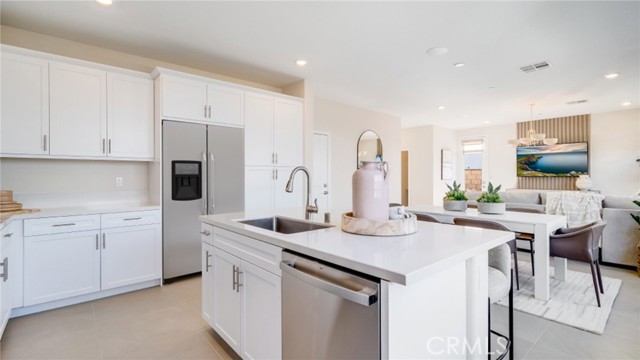 Detail Gallery Image 4 of 24 For 31547 Cobalite Dr, Winchester,  CA 92596 - 3 Beds | 2/1 Baths