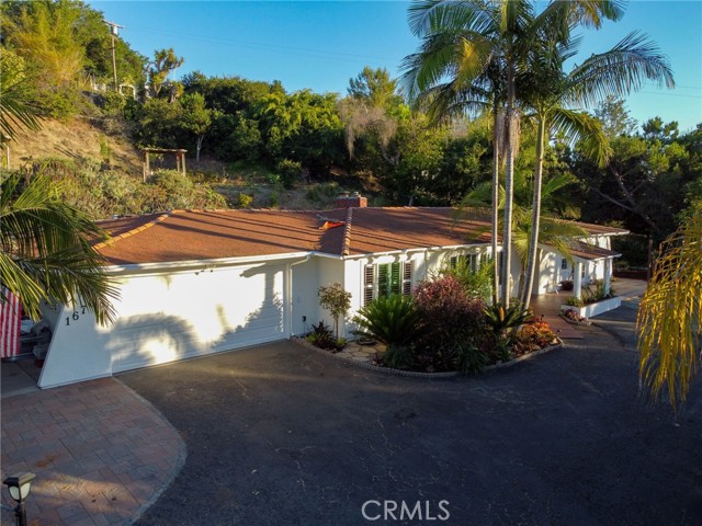 1670 Alta Vista, Vista CA: https://media.crmls.org/medias/911569e8-872e-47e3-9d58-e14601edf84a.jpg