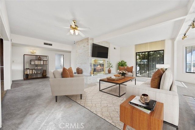 Detail Gallery Image 6 of 35 For 240 S Real, Bakersfield,  CA 93309 - 3 Beds | 2 Baths