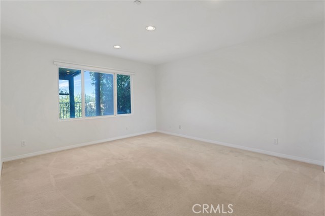 Detail Gallery Image 21 of 43 For 5678 Como Circle, Woodland Hills,  CA 91367 - 5 Beds | 3/1 Baths
