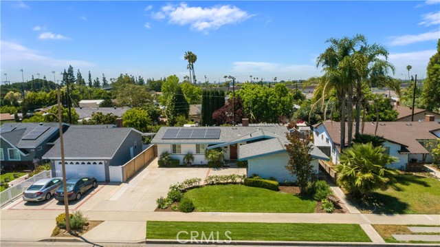 950 N Milford Street, Orange CA: https://media.crmls.org/medias/91179ad4-7678-4c4d-962e-7cde0a8c55f3.jpg