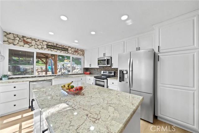 25261 Grissom Road, Laguna Hills CA: https://media.crmls.org/medias/91181587-54e8-4545-8c45-77c518ec1626.jpg