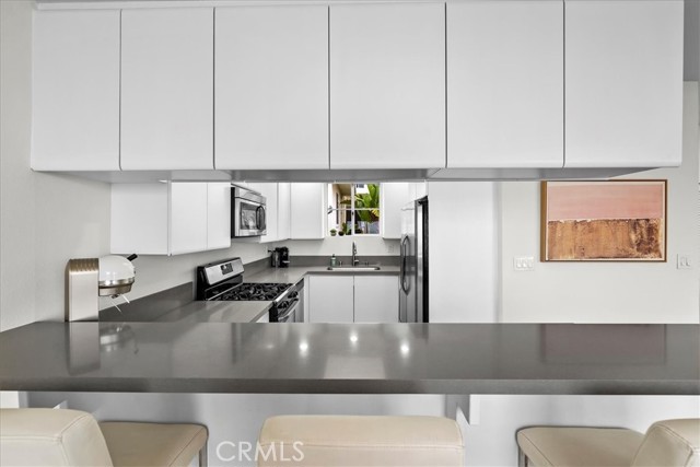 4216 Highland Avenue, Manhattan Beach, California 90266, 2 Bedrooms Bedrooms, ,2 BathroomsBathrooms,Residential,Sold,Highland,SB22108574