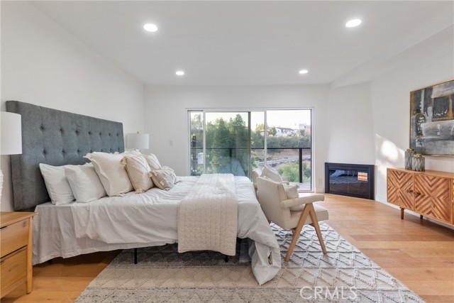 Detail Gallery Image 30 of 64 For 5166 Marmol Dr, Woodland Hills,  CA 91364 - 3 Beds | 3 Baths