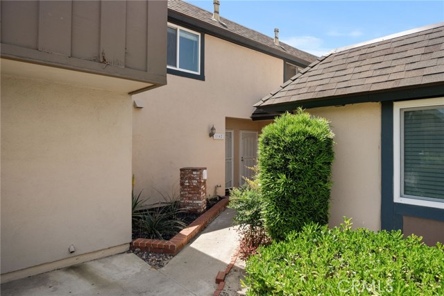 Detail Gallery Image 1 of 28 For 1142 S Dover Cir 60q,  Anaheim,  CA 92805 - 2 Beds | 1/1 Baths