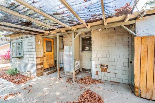1964 Marlborough Avenue, Riverside CA: https://media.crmls.org/medias/9119858a-e65a-4b48-8f48-e3c75628dc09.jpg