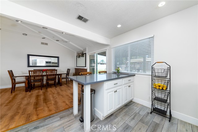 Detail Gallery Image 10 of 21 For 4600 Monterey Ave, Baldwin Park,  CA 91706 - 3 Beds | 2 Baths