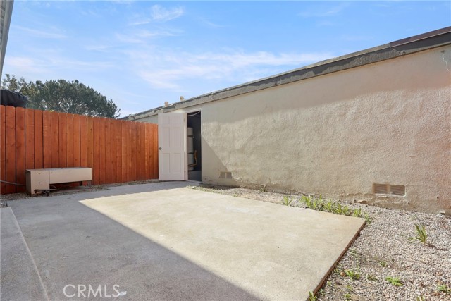 Detail Gallery Image 33 of 42 For 9652 Karmont, South Gate,  CA 90280 - 4 Beds | 2/1 Baths