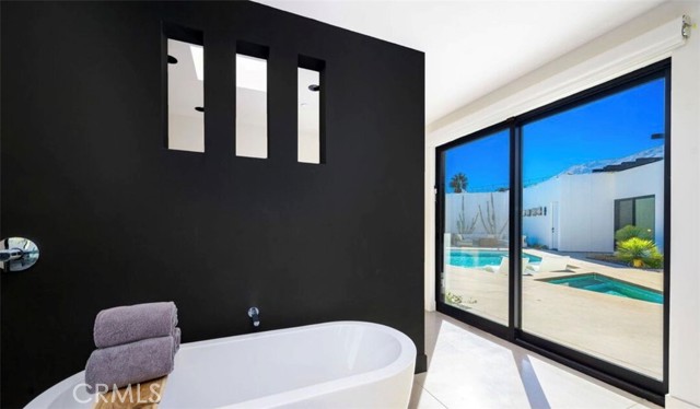 400 W Santa Catalina, Palm Springs, CA 92262
