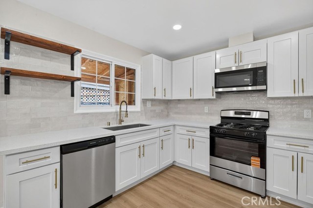 Detail Gallery Image 7 of 17 For 629 S Sage, Rialto,  CA 92376 - 3 Beds | 1 Baths