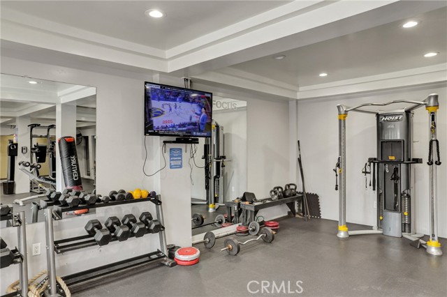 Detail Gallery Image 25 of 34 For 6405 Green Valley Cir #203,  Culver City,  CA 90230 - 3 Beds | 2 Baths