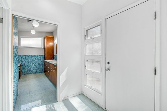 Detail Gallery Image 26 of 39 For 5694 N Winchester, Fresno,  CA 93704 - 3 Beds | 3 Baths