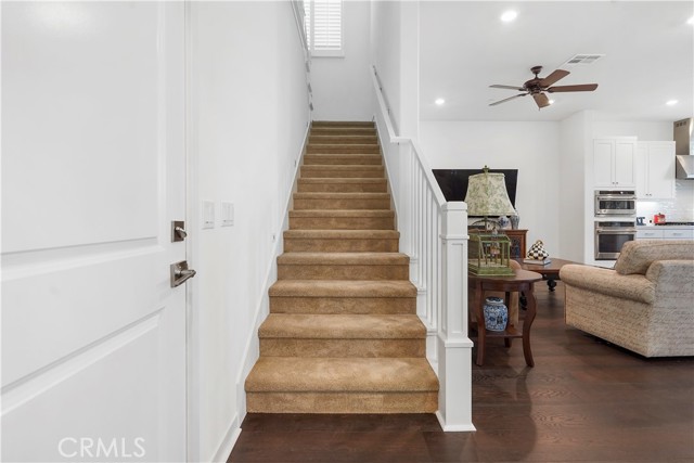 Detail Gallery Image 12 of 25 For 27129 Purple Sage Ct, Valencia,  CA 91381 - 3 Beds | 2/1 Baths