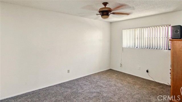 Detail Gallery Image 11 of 19 For 288 E 48th St, San Bernardino,  CA 92404 - 3 Beds | 2 Baths
