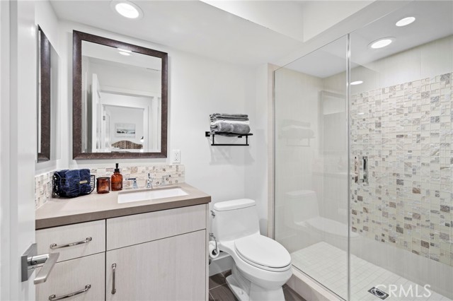 Detail Gallery Image 22 of 43 For 5512 Seashore, Newport Beach,  CA 92663 - 3 Beds | 3 Baths