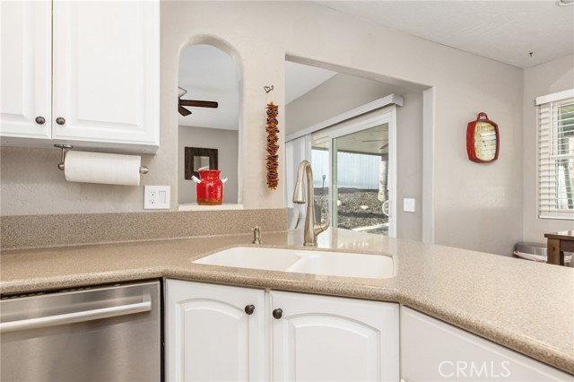 Detail Gallery Image 19 of 54 For 29172 Longhorn Dr, Canyon Lake,  CA 92587 - 4 Beds | 3 Baths