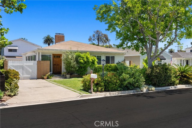 308 Flower Street, Costa Mesa CA: https://media.crmls.org/medias/912186cd-9550-40cf-b939-de6bf1aaed7c.jpg