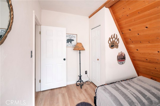 Detail Gallery Image 34 of 46 For 108 E Rainbow Bld, Big Bear City,  CA 92314 - 4 Beds | 1/1 Baths