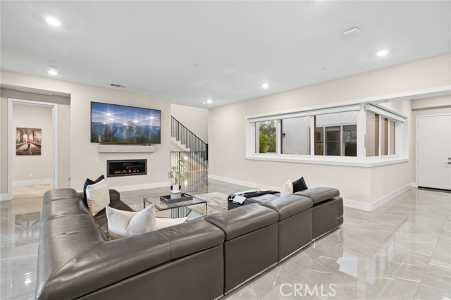 56 Claudius Court, Irvine CA: https://media.crmls.org/medias/91224b64-9c46-4783-9327-fb52c01ebac7.jpg